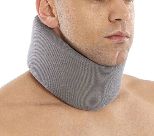 AnatomicHelp 0550 Grey 9cm Low Density Cervical Collar One Size